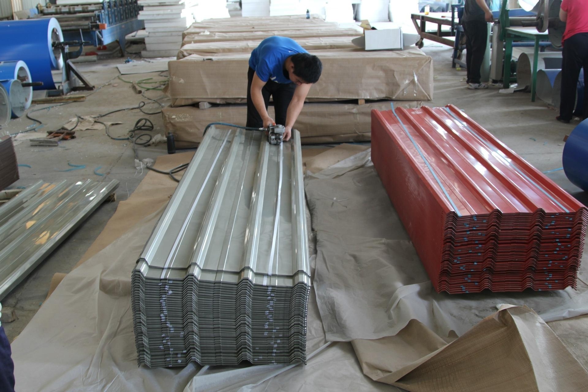 Corrugated Prepainted Galvanized Steel Metal Roofing Sheet Zinc Coated for Durable and Long-Lasting Results