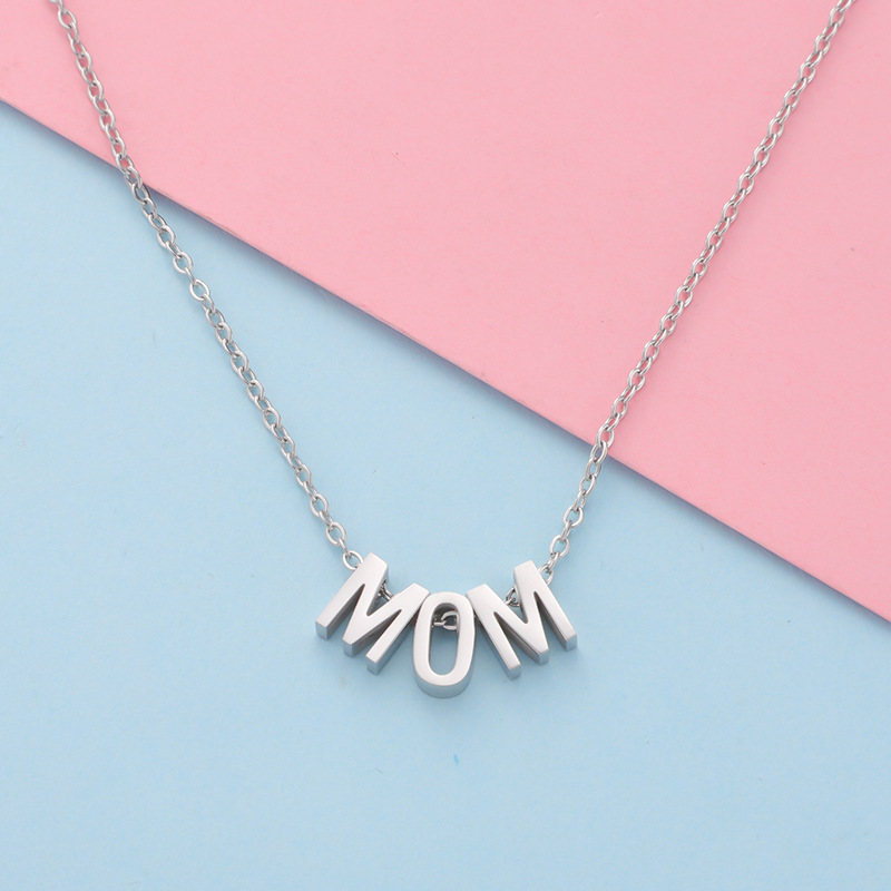 New fashion hot selling MOM Letter pendant necklace stainless steel English alphabet necklace pendant Mother's Day gift