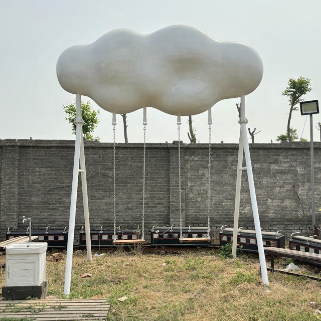 Romantic Unpowered White Cloud Swings Popular Photography Equipment for Shopping Malls and Amusement Parks