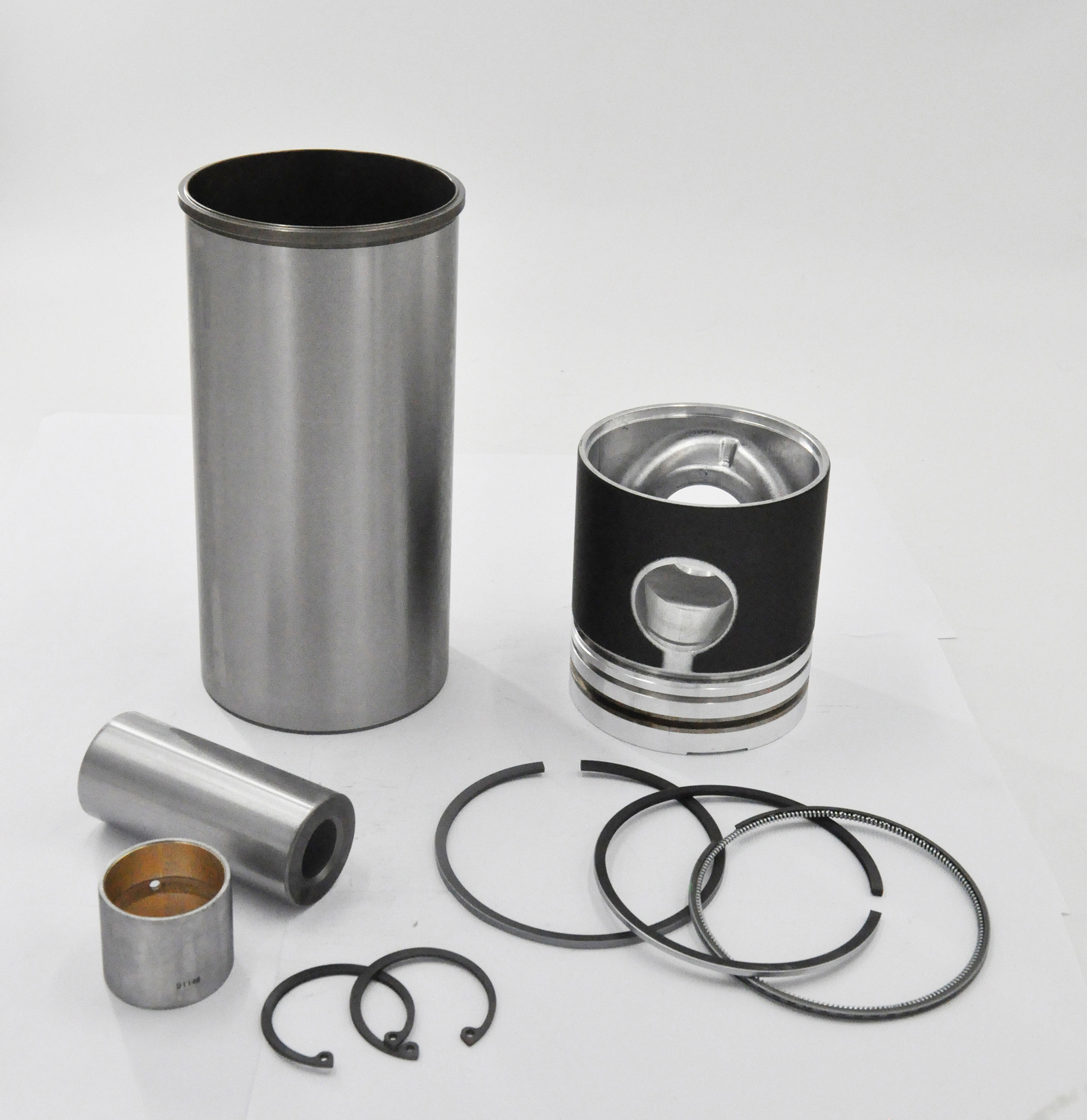 STD Size  Engine D1146 Cylinder Liner Kit Manufacture Piston Liner Kit For Diesel Engine  D1146