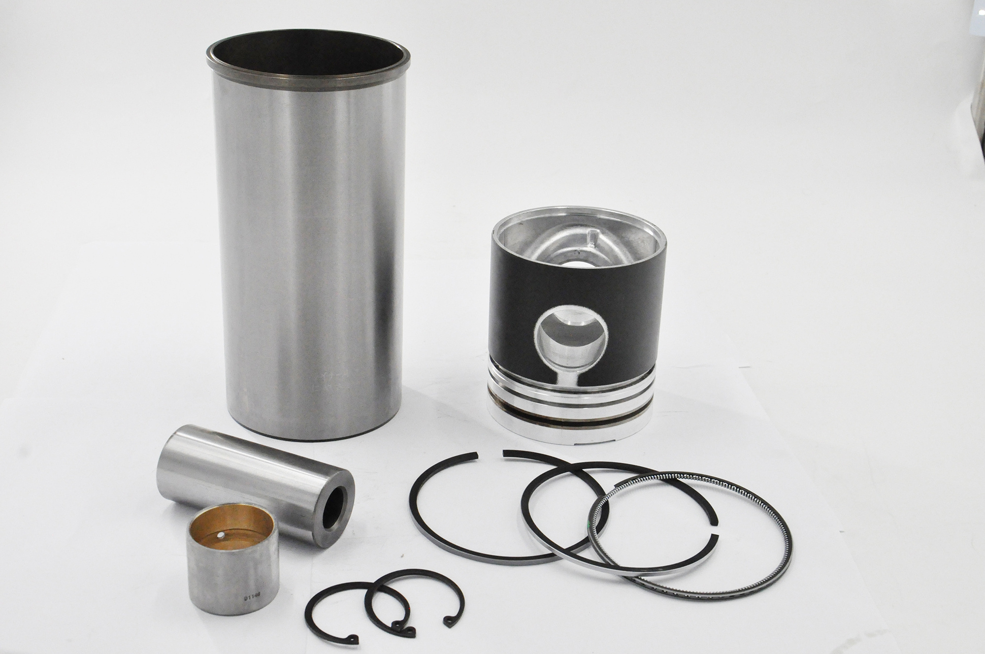 STD Size  Engine D1146 Cylinder Liner Kit Manufacture Piston Liner Kit For Diesel Engine  D1146