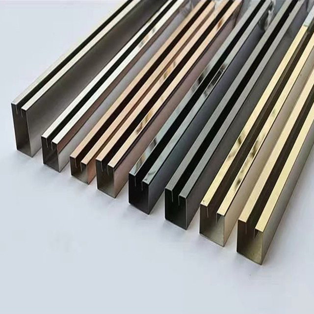 Foshan Factory 304 Grade Background Stainless Steel Mirror Gold Wall Fluted Panel Trim For Wall Protection Elevator Cladding