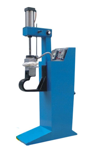 Pneumatic tire vulcanizing machine vulcanized type repair