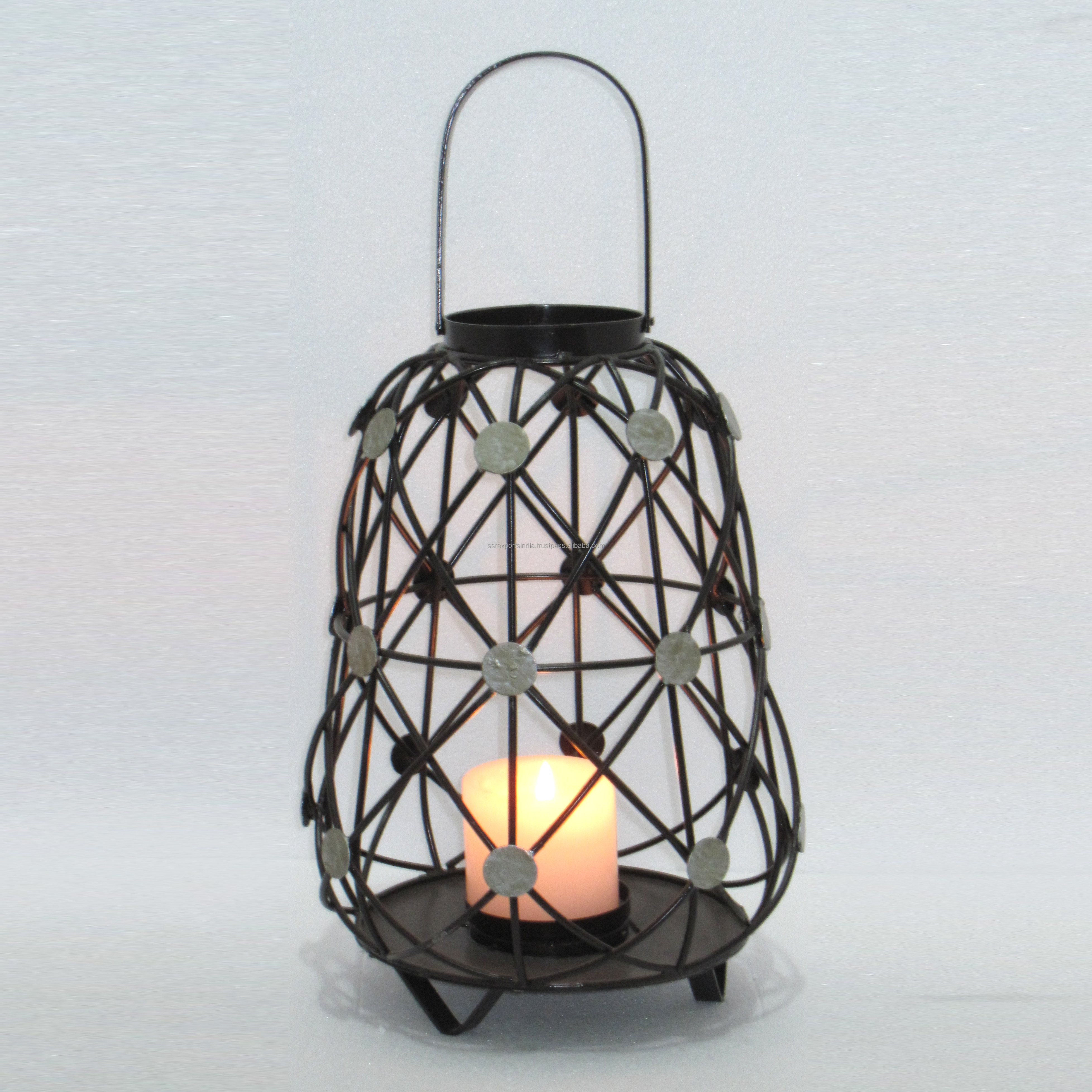 Stand camping metal candle lantern outdoor camp rechargeable led lantern e Hanging Lamp Lights Garden Patio