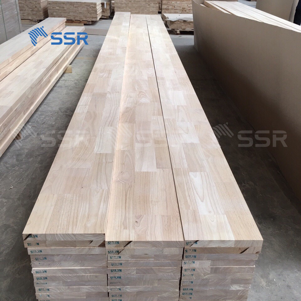 SSR VINA - Wood Stair Tread - Rubberwood Stair Tread Stair Step For Korea Japan France Germany Belgium USA Markets