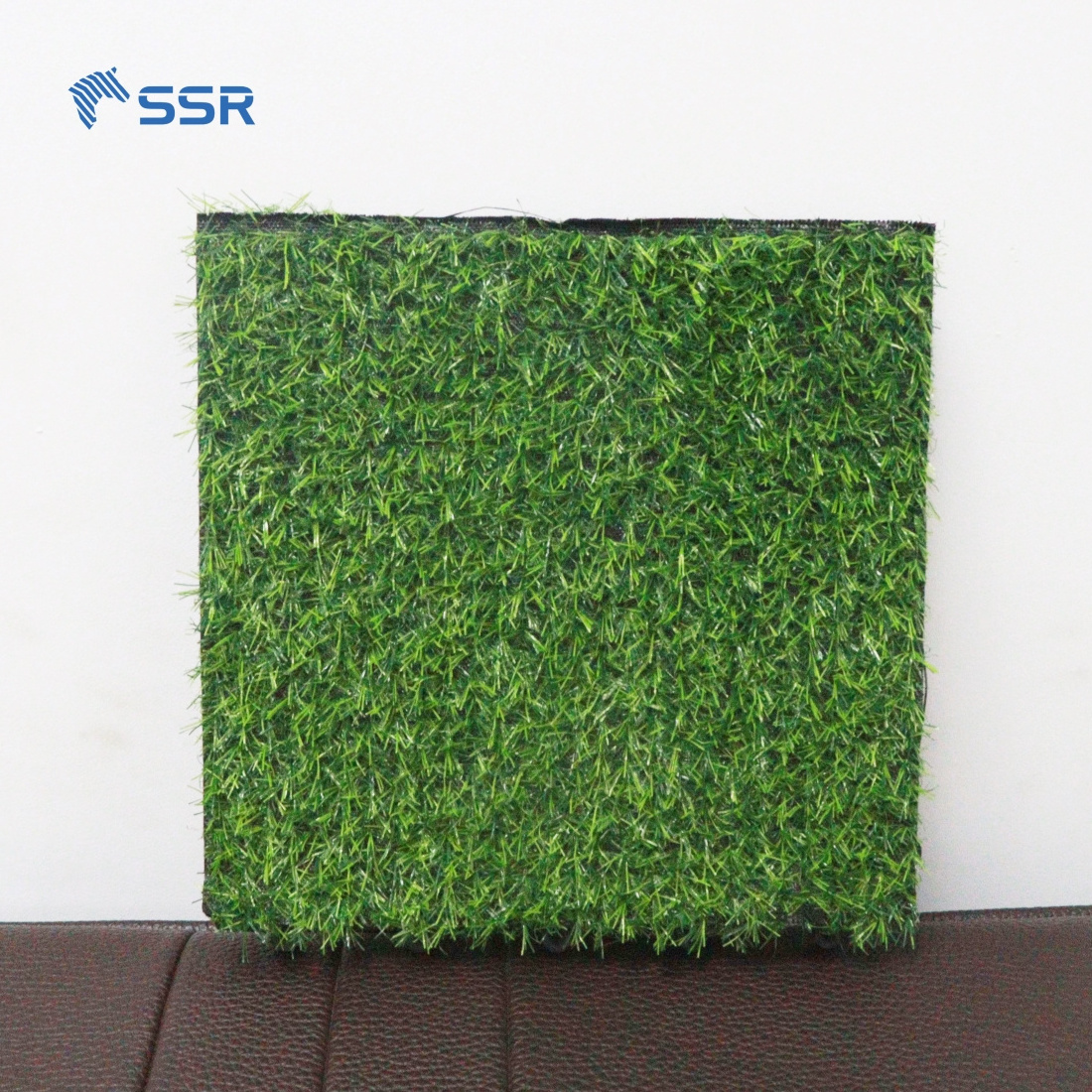 SSR VINA - Artificial Grass Tiles -  grass deck tiles for balcony tiles outdoor balcony garden space flooring