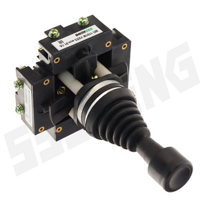 PC12-21-821-54 380V/50HZ 10A 2 Poles IP54 Cross Limit Switch Russia Lockable Pushbutton Switch