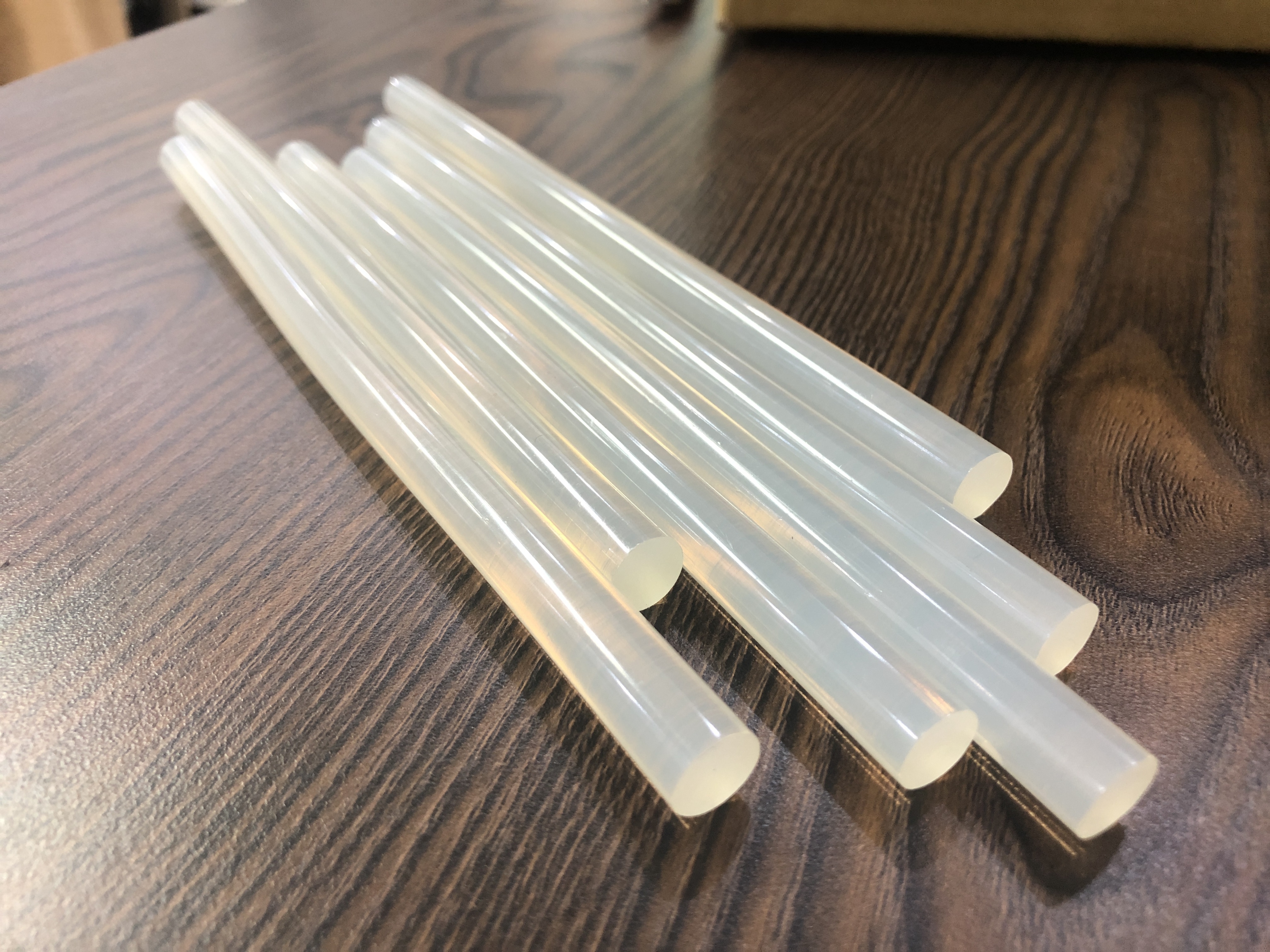 Crystal Transparent EVA 7mm /11mm Hotmelt Glue Stick with Hotmelt Glue Gun Office and School use Adhesive Stick ST-200MM