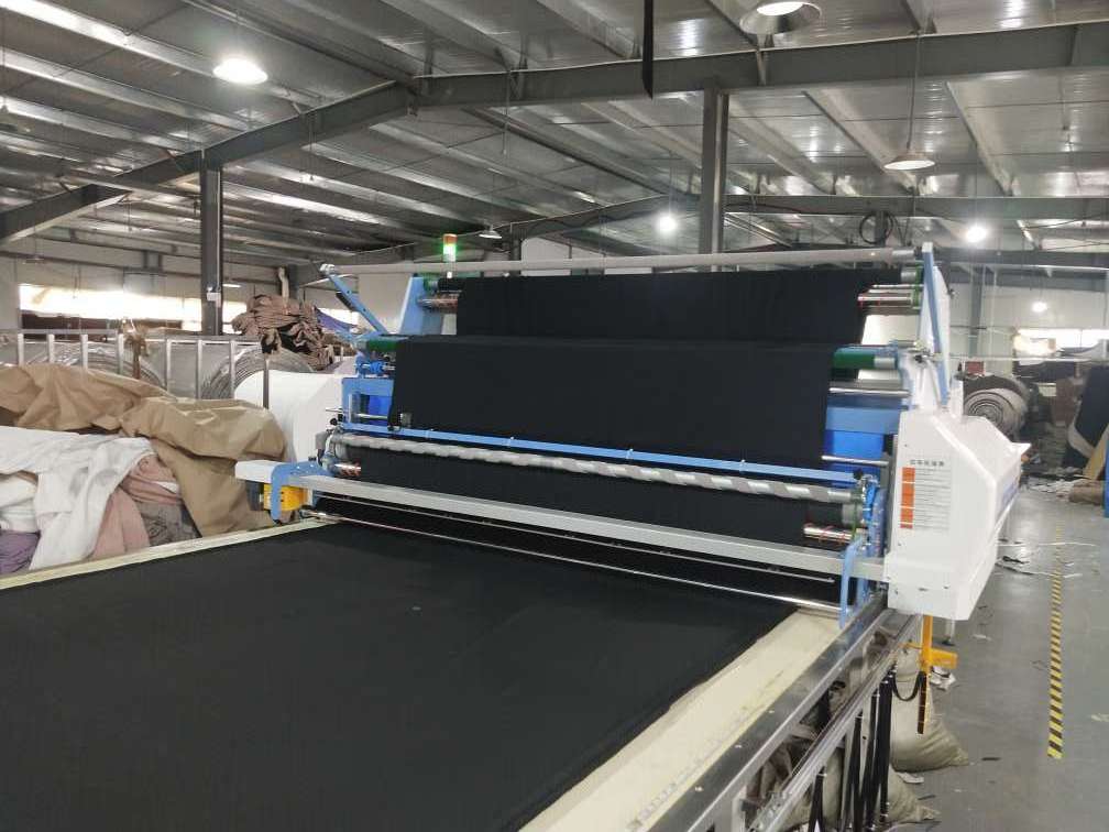 fabric spreading  machine spreader fabric manual garment factory cutting table cloth spreading machine