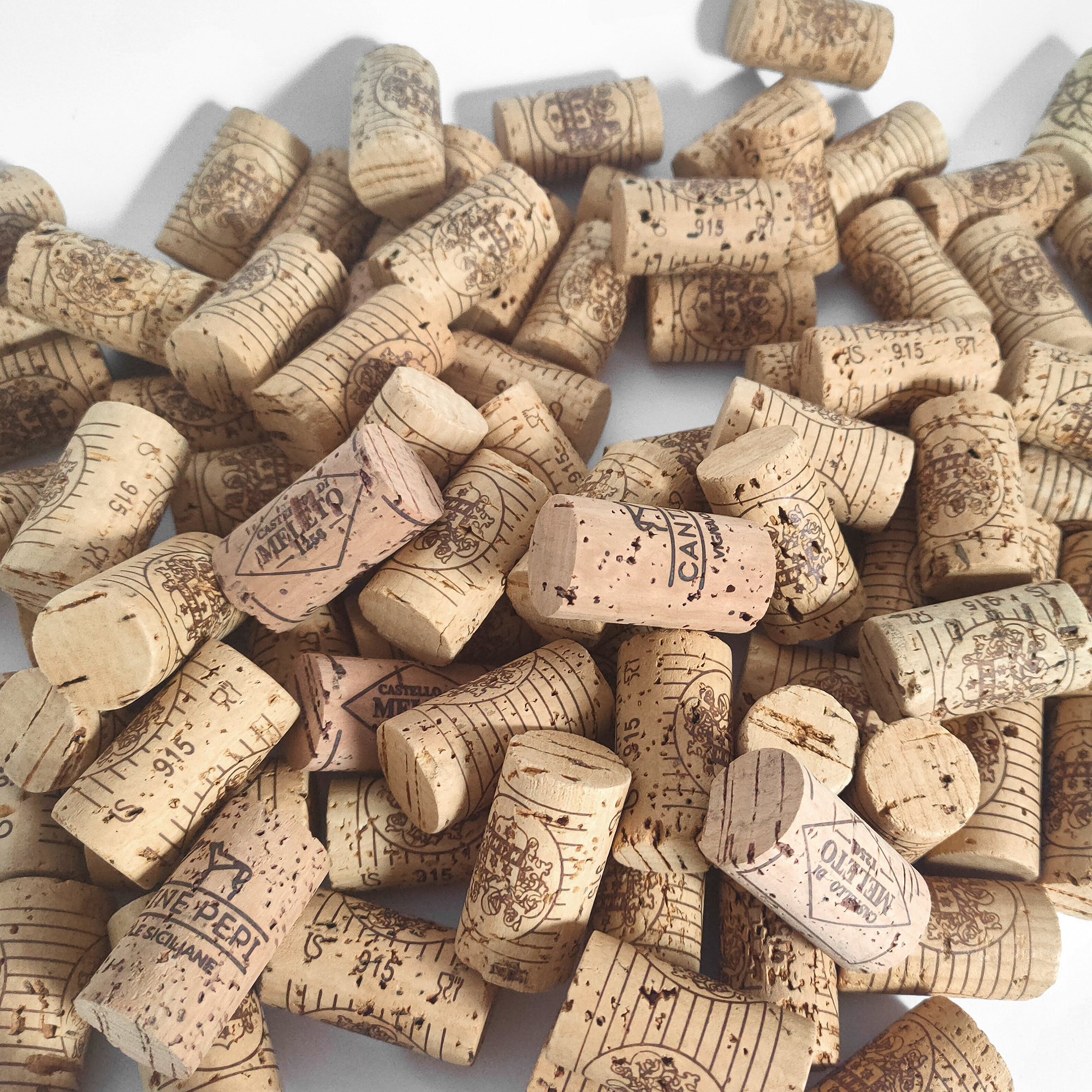 Decorative wine natural cork stoppers with various prints for DIY projects arts and crafts size 45x24