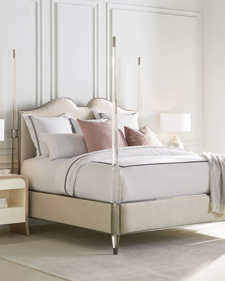 Modern Acrylic Four Pillars of the Bed Clear Lucite Bed Frames