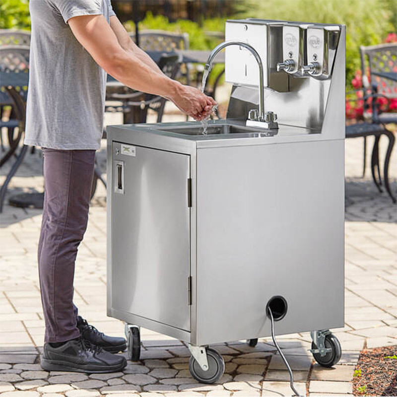 New Product Stainless Steel Foot Operated Hand Wash Sink For Hospital Party Beach Outdoor