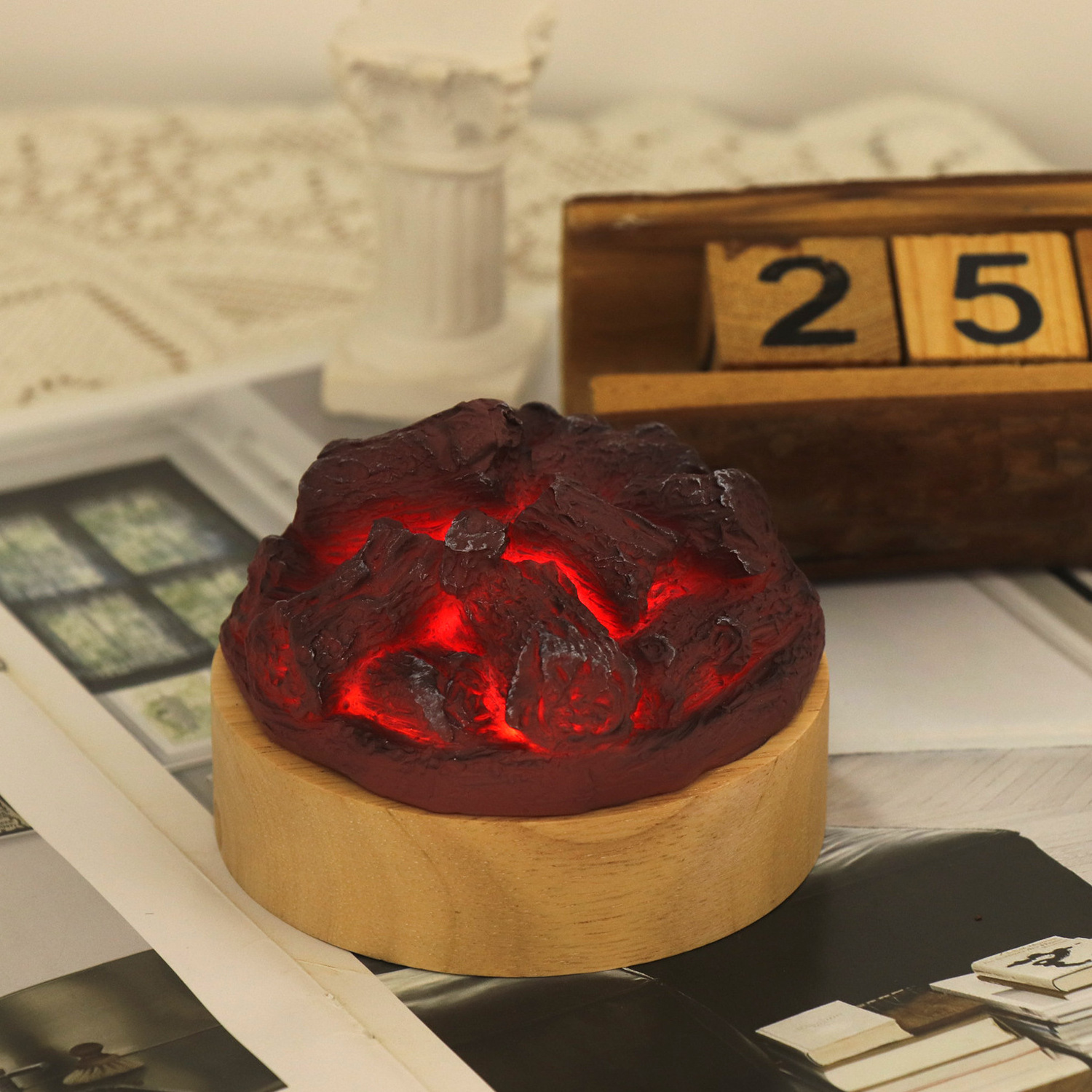 Bedside desktop decorative ornament night light simulated flame breathable luminous resin campfire ambient night light