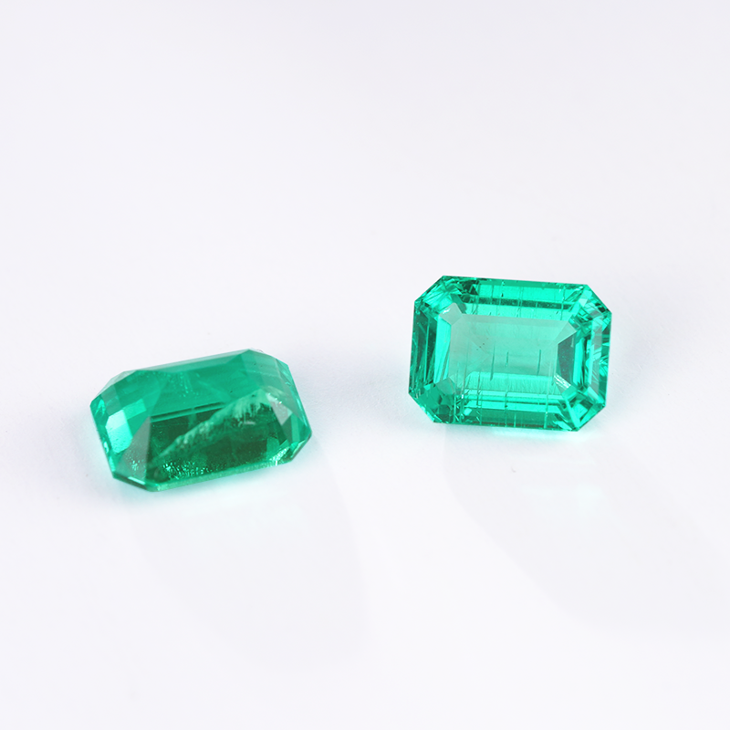 Colombian Emerald 9*11mm Emerald Cut Lab Emerald with Inclusions