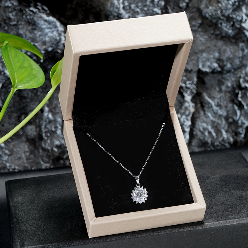 hot sale 1ct round cut 6.5mm moissanite necklace silver jewelry sunflower pendent necklace for women