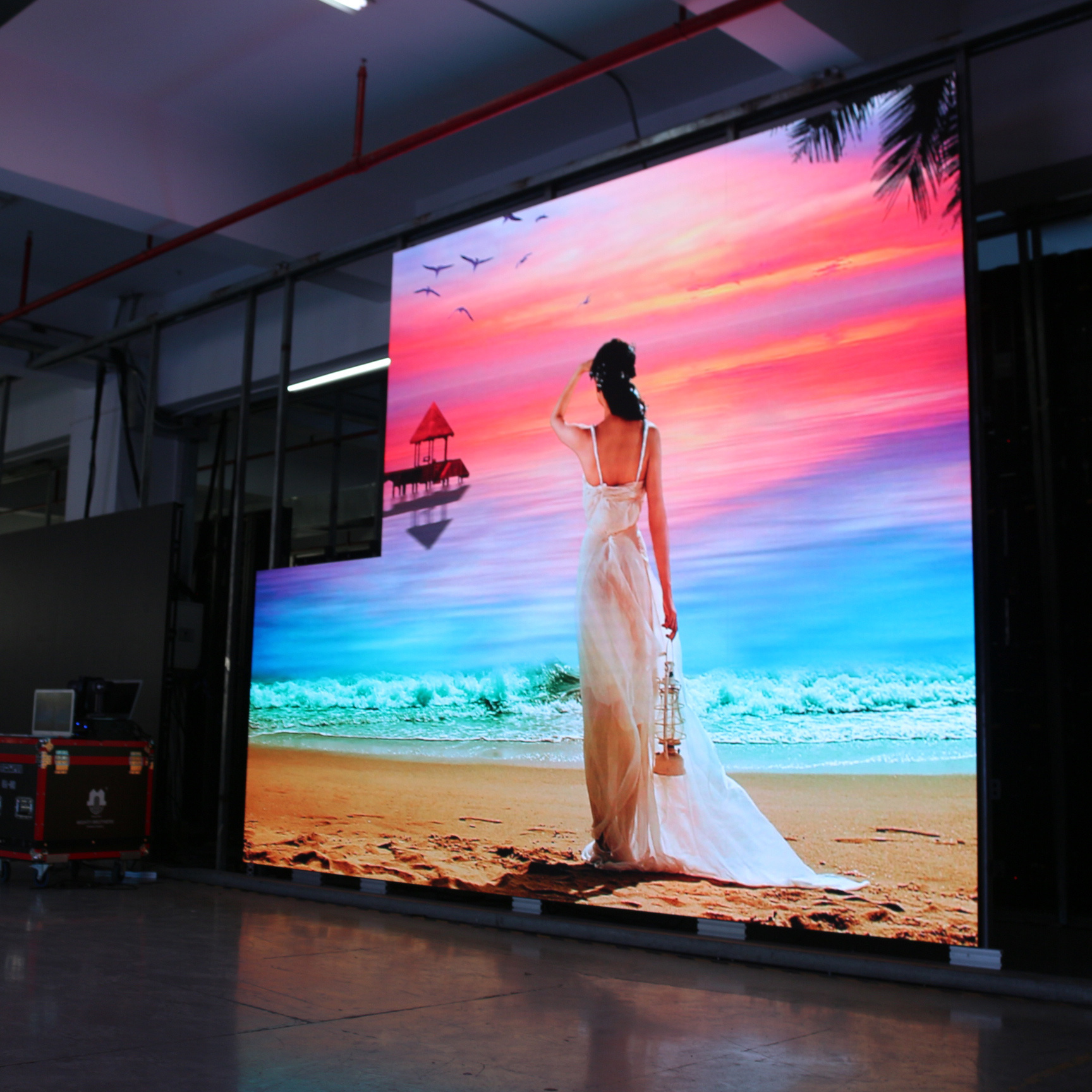 Small Pitch HD Indoor LED Screen P2.5P2.604 Ultra-Thin Flexible Detachable Fixed Installation Digital Signage and Displays