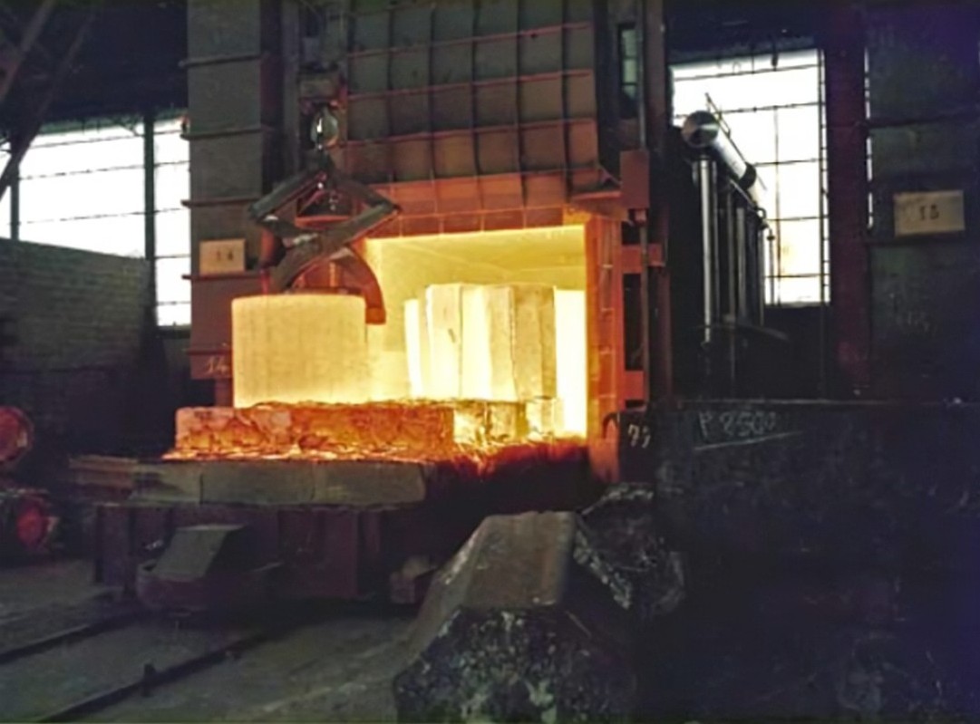 gas fired heat treatment Bogie hearth furnace