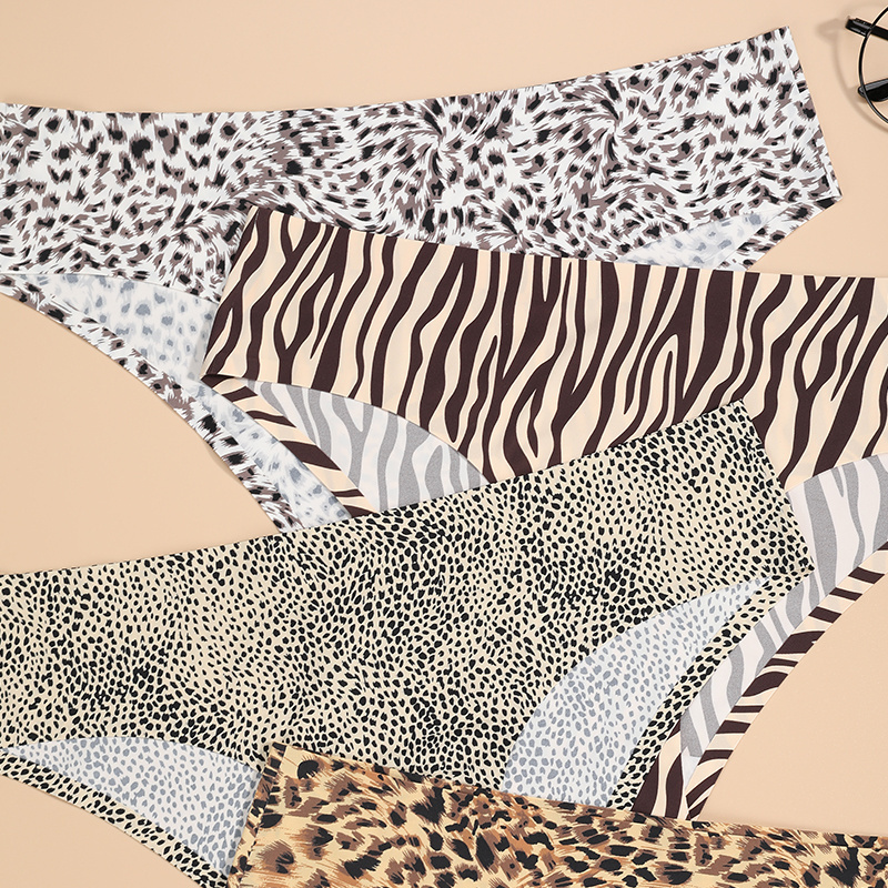 Sharicca New Stylish Fashion Seamless Panty Comfort Lingerie Women Seamless Panties Sexy Leopard Print Seamless Underwear Panty