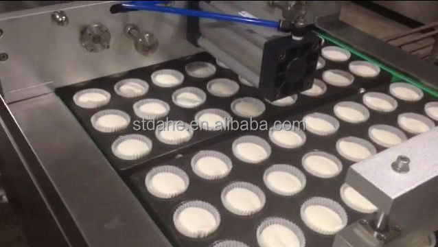 Semi automatic cake production line high capacity muffin cake maker multi-cake bakery food machinery with rotary oven