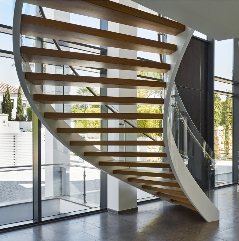 High Quality Prefab Indoor Curved Staircase Oak Wooden Staircase with Glass Railing Design China Staircase Manufacturers