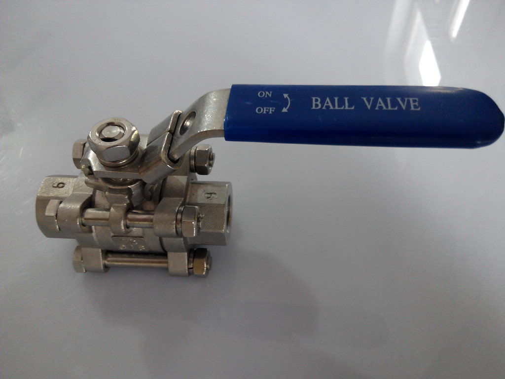 3pc Threaded Floating stainless steel ball valve