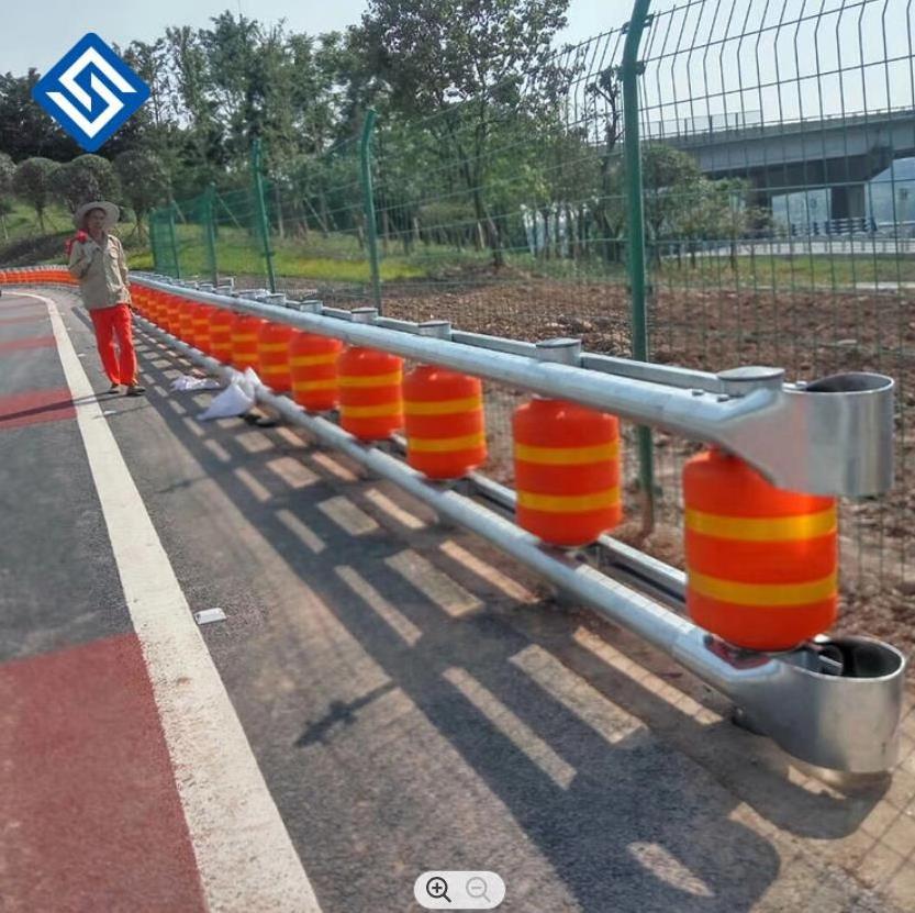 Wholesale  Safety Rolling Guardrail Yellow EVA Roller Barrier Highway Traffic Safety Guardrail Roadway Crash Barrier