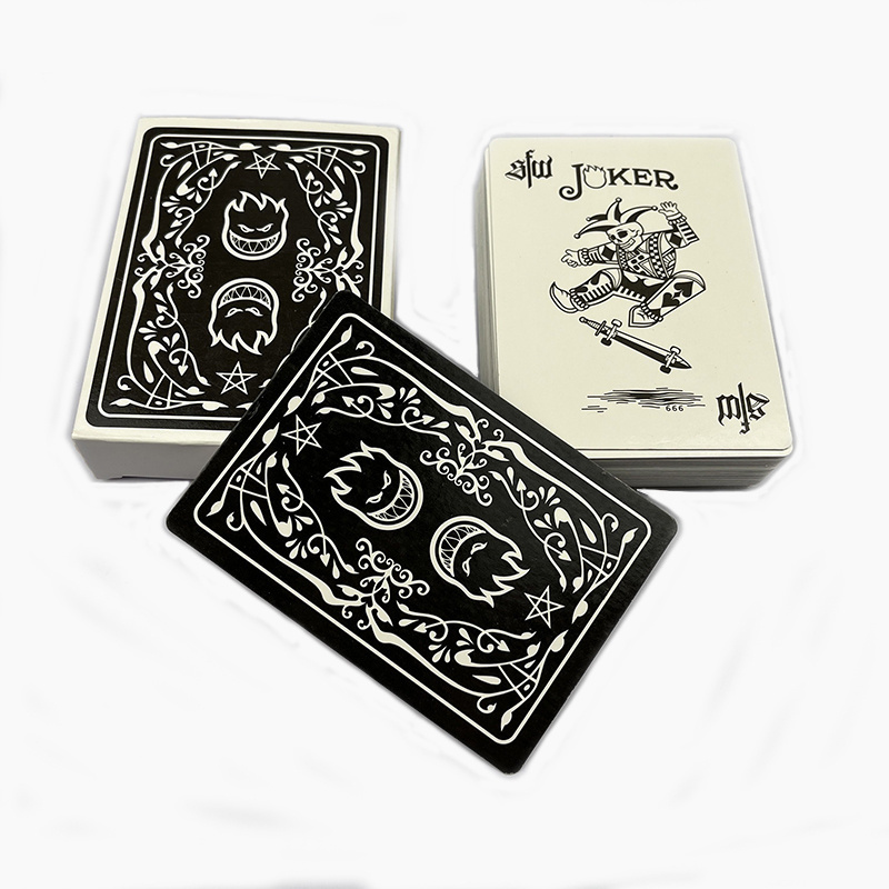 Factory Supplies Each pair Packaging Custom Size Classic White Core Paper Black Pattern Playing Cards