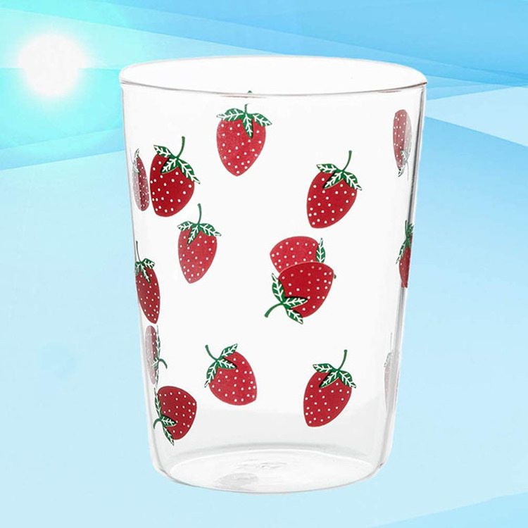 Wholesale cartoon design round transparent high borosilicate glass coffee cups factory