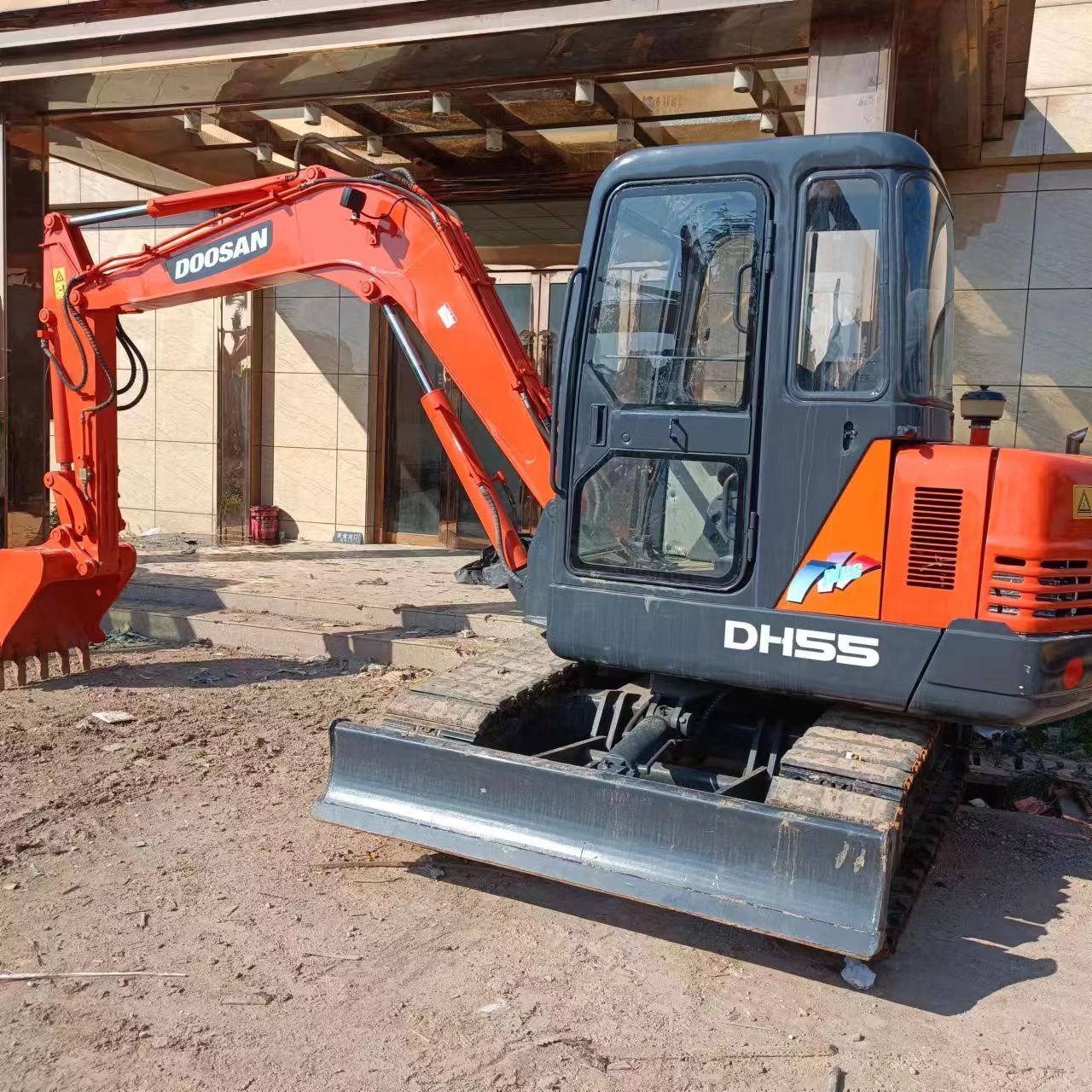 Popular Doosan 55 Second Hand DH55 Digger Mini Used Excavator cheap excavators for sale