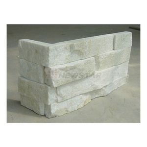 Natural quartzite stone bricks