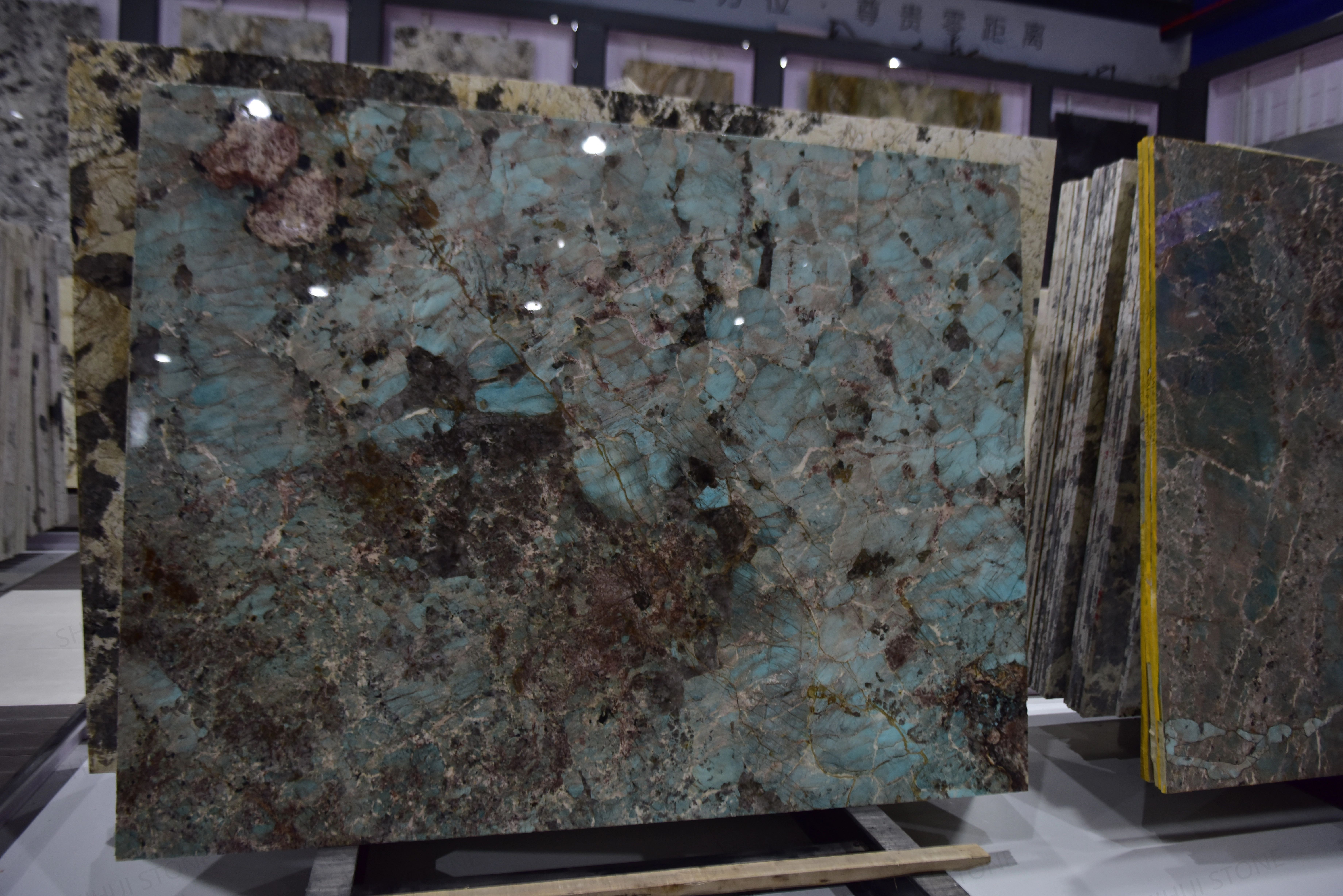 SHIHUI Kitchen Countertops Amazonite Green Marble Quartzite Slabs Modern Design Polished Surface Wholesale OEM/ODM Table Tops