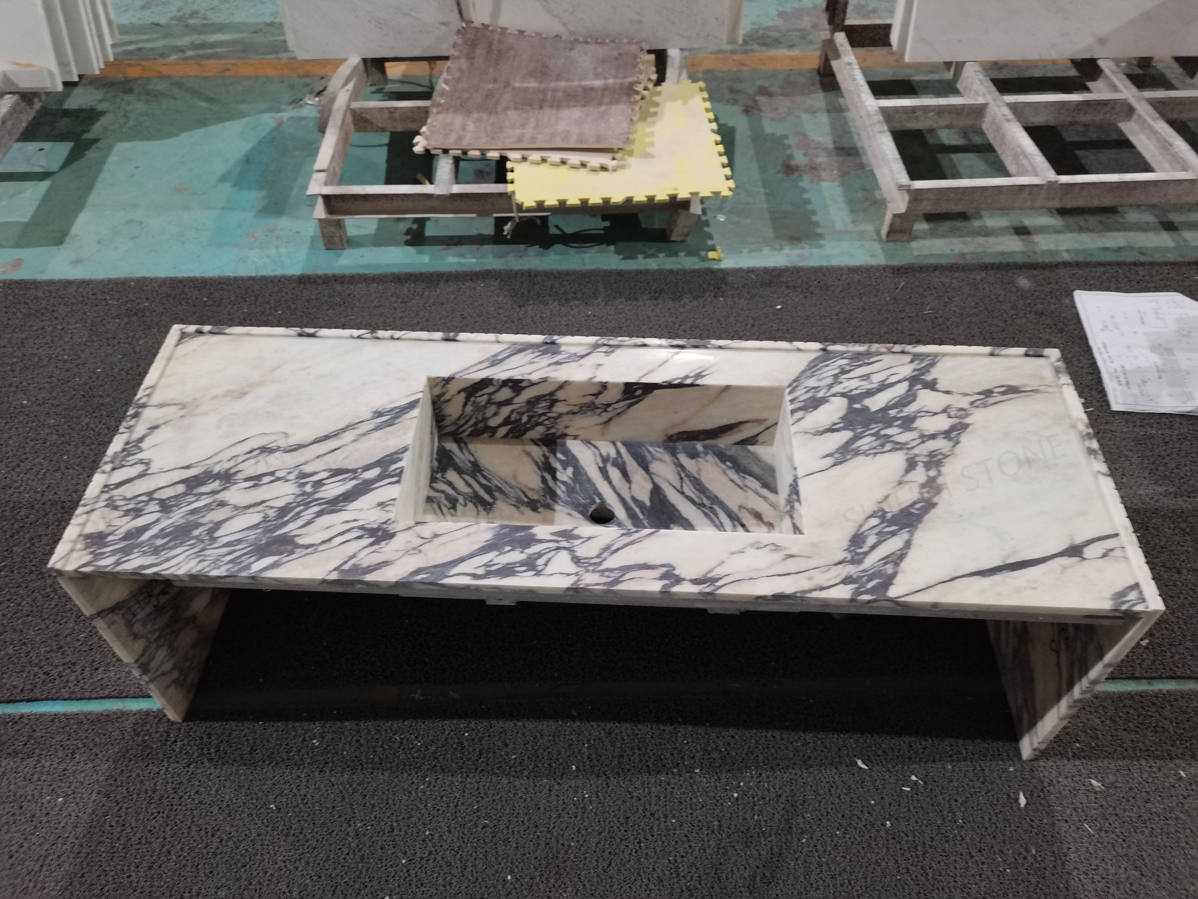 SHIHUI Customized Natural Stone Furniture Marble Fluted Side Wash Basin Calacatta Viola Marble Bathroom Vanity Countertop Sink