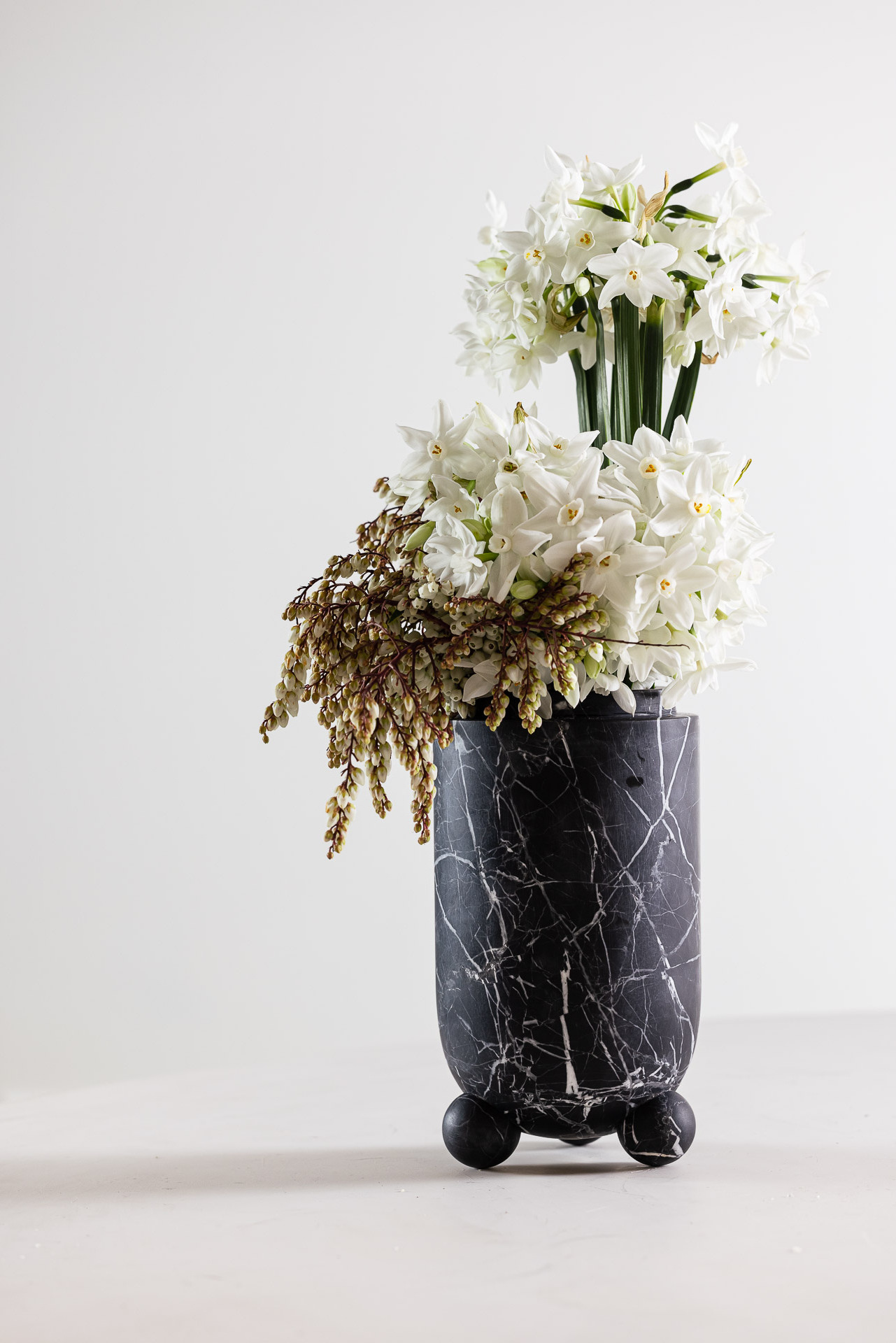 New modern luxury marble style flower vases for home decor black marble Nero marquina holder marble vase Incense Burner