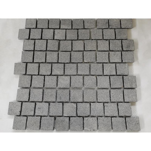 SHIHUI Black G654 Granite Cube Brick Pattern Flamed Surface Natural Split Edge Car Driveway Paving Stone Pavers Mesh Cobblestone