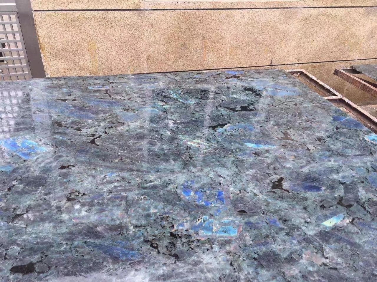 Hot Selling Brazil Blue Labradorite Granite Slabs for Flooring Competitive Price