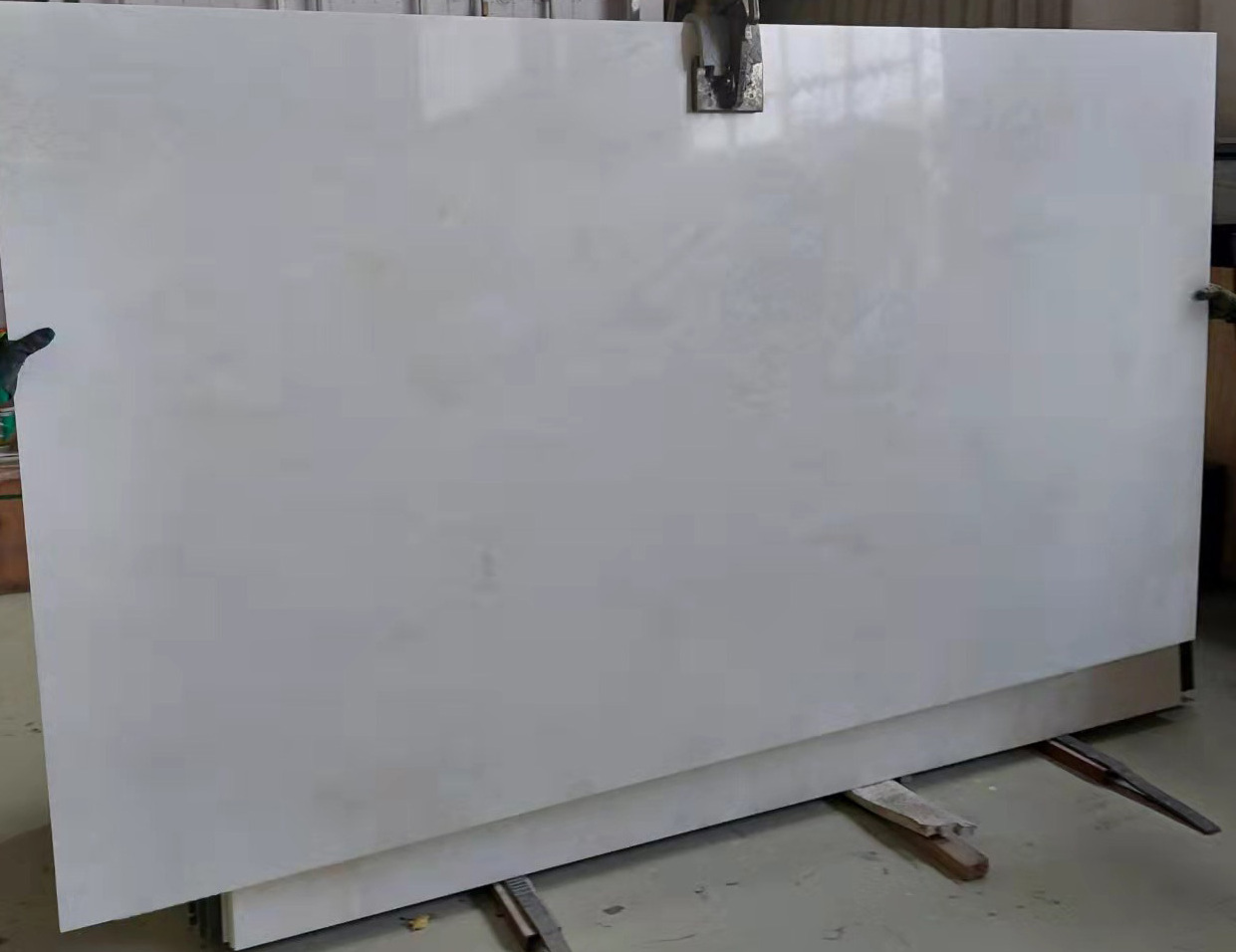 Royal White translucent stone laminated with Acrylic panel for interior decoration fireplace wall shower panel Stone