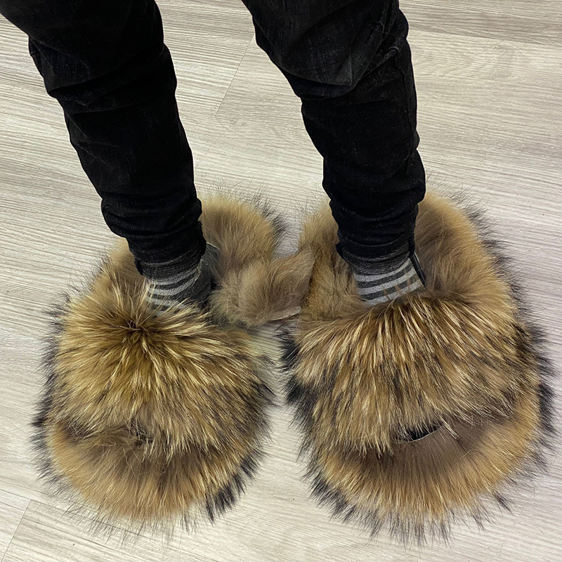 New Trendy Custom Natural Furry Big Extra Fluffy Racoon Fur Sandals Slippers Wholesale Fluffy Raccoon Fur Slides For Women