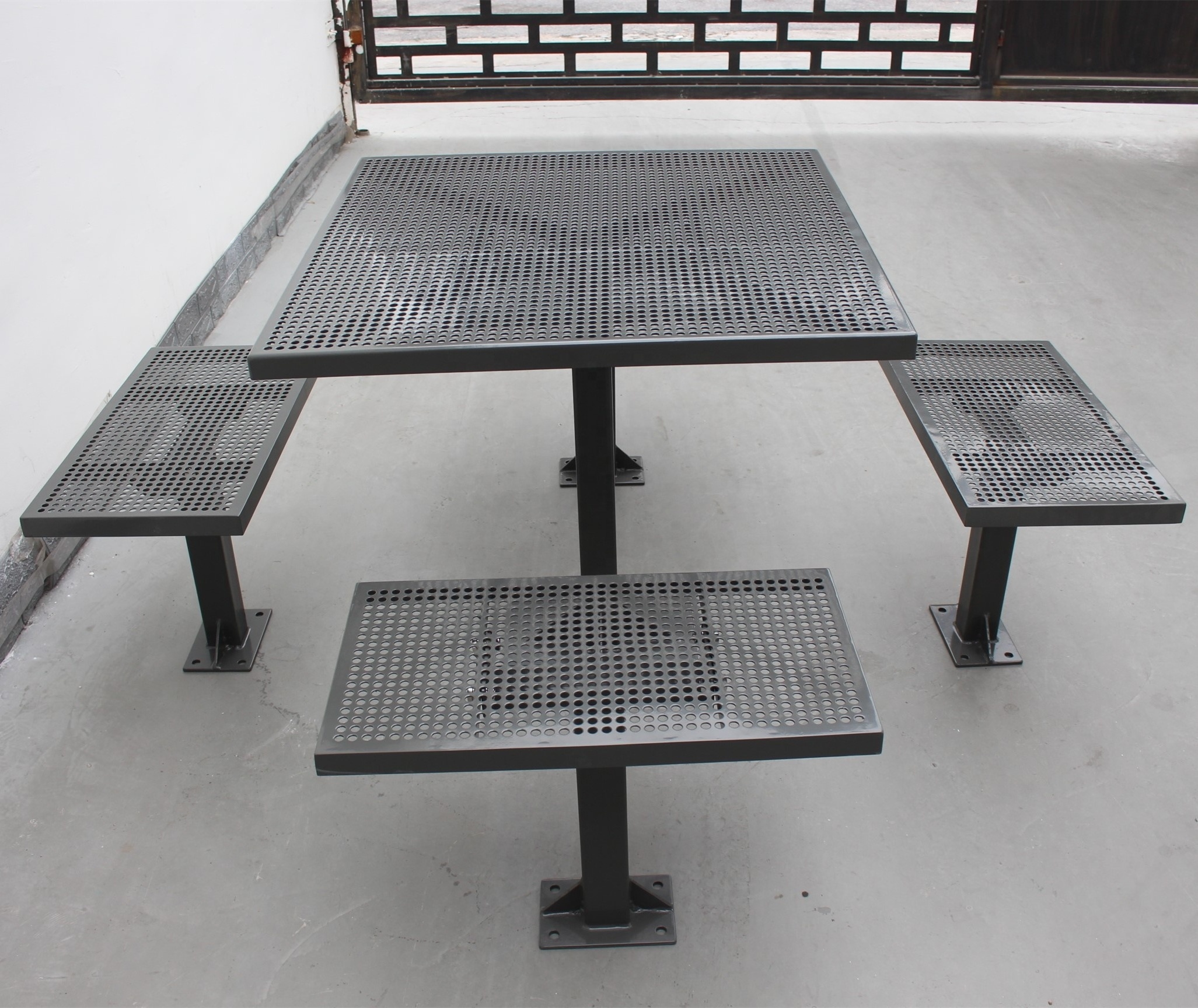 2022 New Gavin outdoor park street furniture metal commercial outdoor square table with umbrella hole steel iron park table set