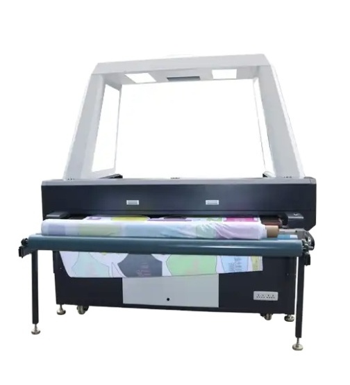 Large Format Leather Fabric CNC Laser Cutter Metal Fiber Engraving Laser Cutting Machine With CO2 Laser Tube