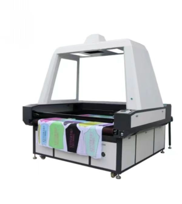 Large Format Leather Fabric CNC Laser Cutter Metal Fiber Engraving Laser Cutting Machine With CO2 Laser Tube