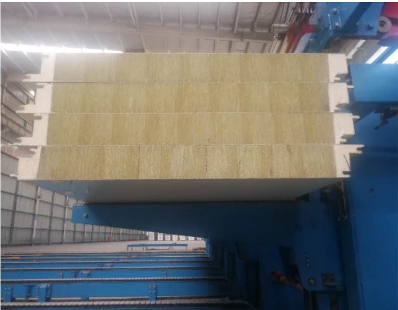 New Material Good Quality Rock Wool Exterior Wall Rock Wool Sandwich Roof Panel With Pu/Pir Double Side Seal