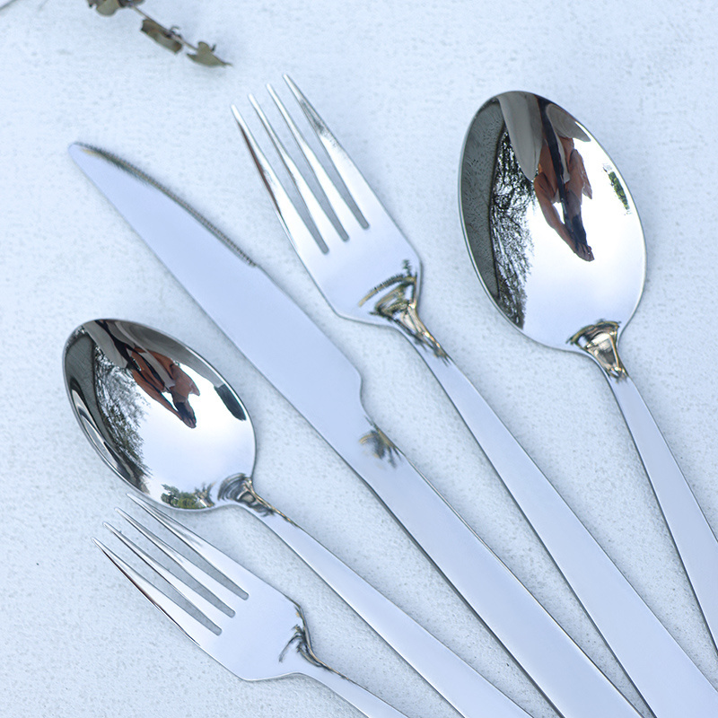 Jieyang Factory Direct Stainless Steel Cutlery Set Metal Spoon Fork And Knife Classic Flatware Set Silverware Set