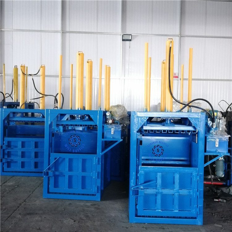 CE Vertical Type Waste Plastic Baler Paper Old Cloth Bailing Machine on Sale