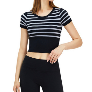 Cross-border seamless contrast color stripes yoga  nude feel tight sports  top short sleeve yoga suit