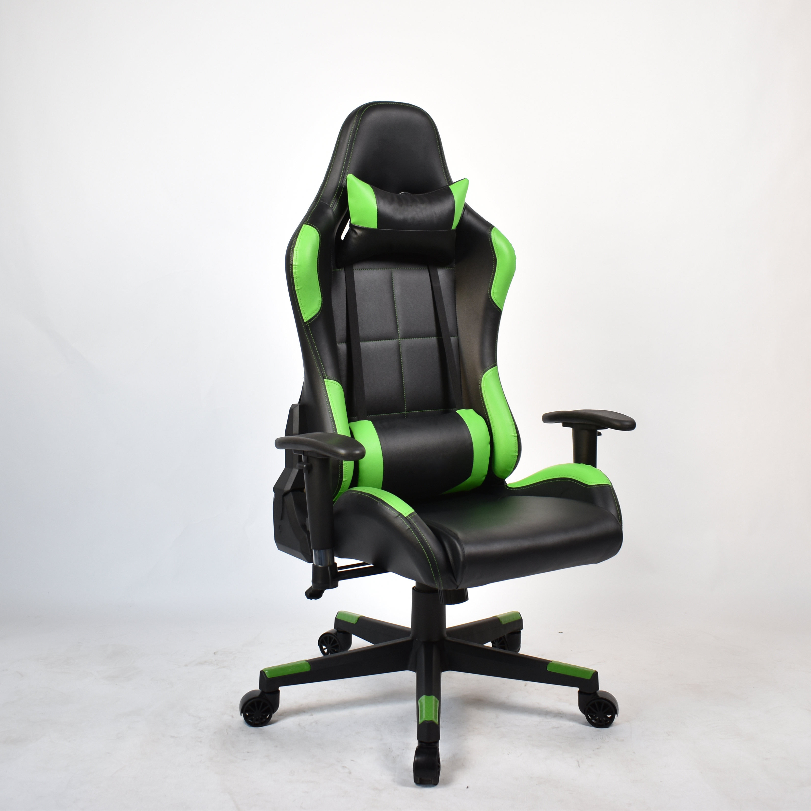 Comfortable PU Leather Office Black Computer Chair Gaming With Pocket Spring Cushion