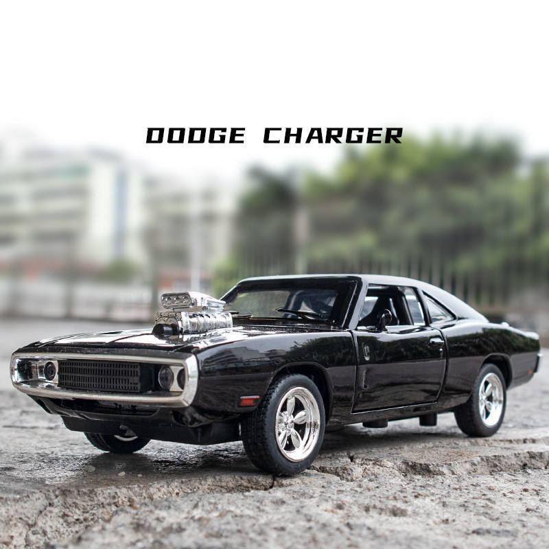 IN STOCK carro escala 1:32 metal Car 1970 Charger classic Model kids toys Pull Back Alloy Car With Sound And Light