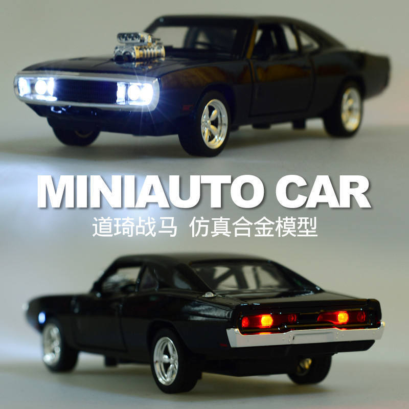 IN STOCK carro escala 1:32 metal Car 1970 Charger classic Model kids toys Pull Back Alloy Car With Sound And Light