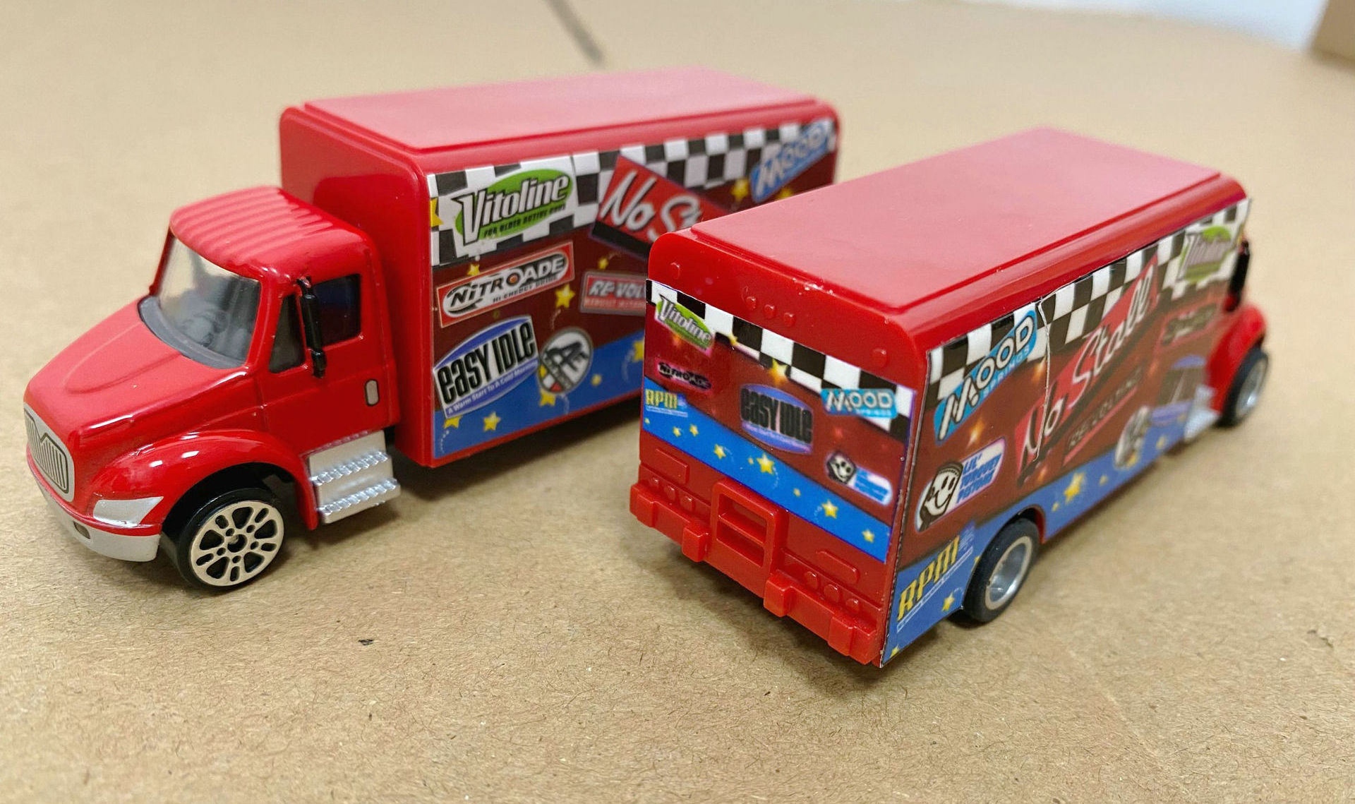 Hot Selling 1:55 Customized logo Simulation miniauto sliding toy truck alloy van Diecast car toy For business gift