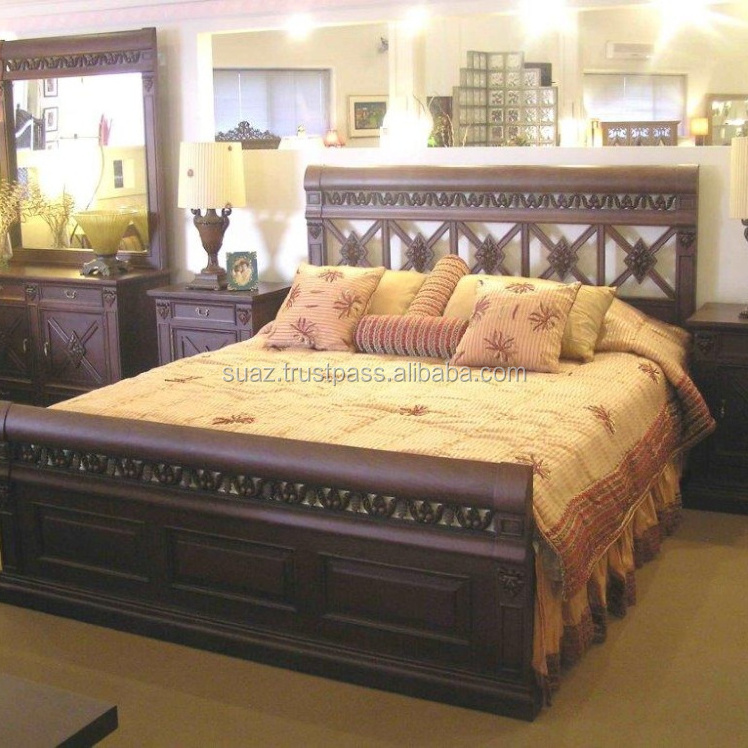 Gold color Wooden Beds Golden colour luxury bed sets , Luxury Tufted bed sets , Italian style King Size wooden bed sets