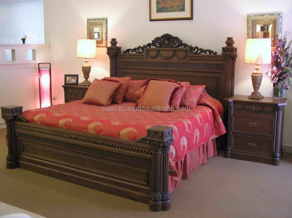 Gold color Wooden Beds Golden colour luxury bed sets , Luxury Tufted bed sets , Italian style King Size wooden bed sets